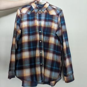 Womens button-down flannel